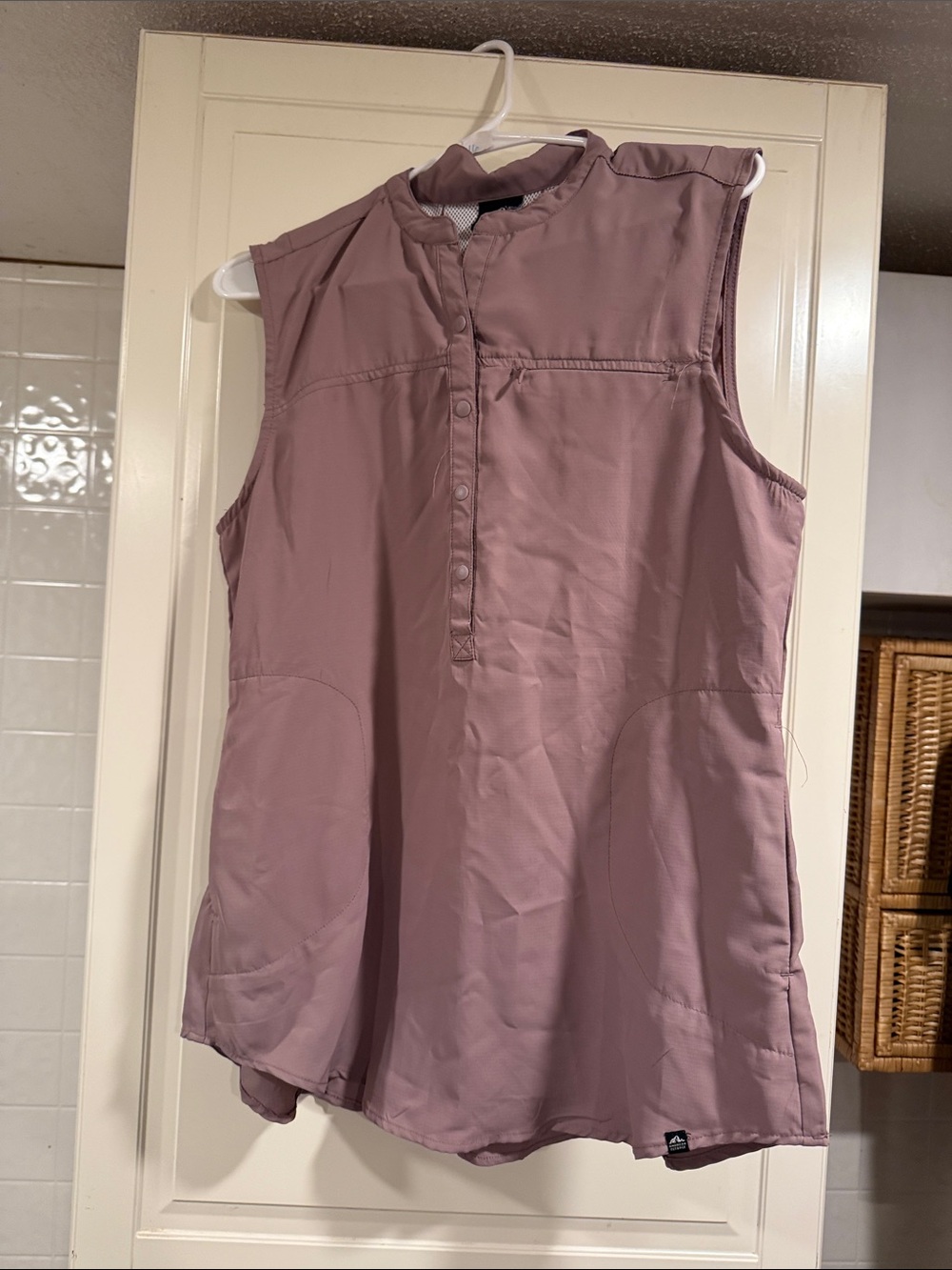 American Outback Sleeveless Pullover Top in Mauve purple size small 7:30